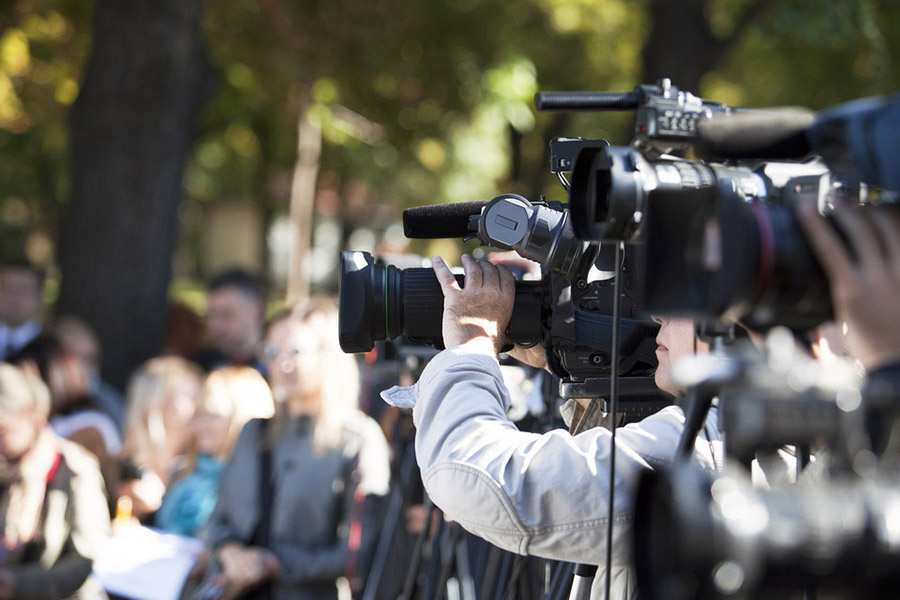 工信部印发《关于完善制造业创新体系，推进制造业创新中心建设的指导意见》
